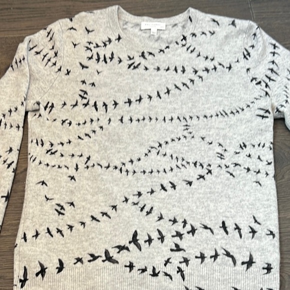 Equipment Sweaters - Equipment Gray Sweater with Black Bird Pattern